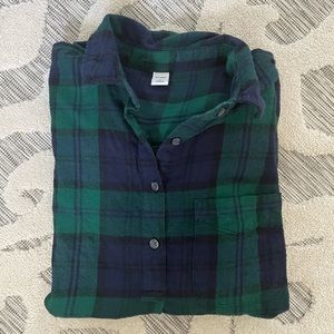 Old Navy MATERNITY Button Front Flannel